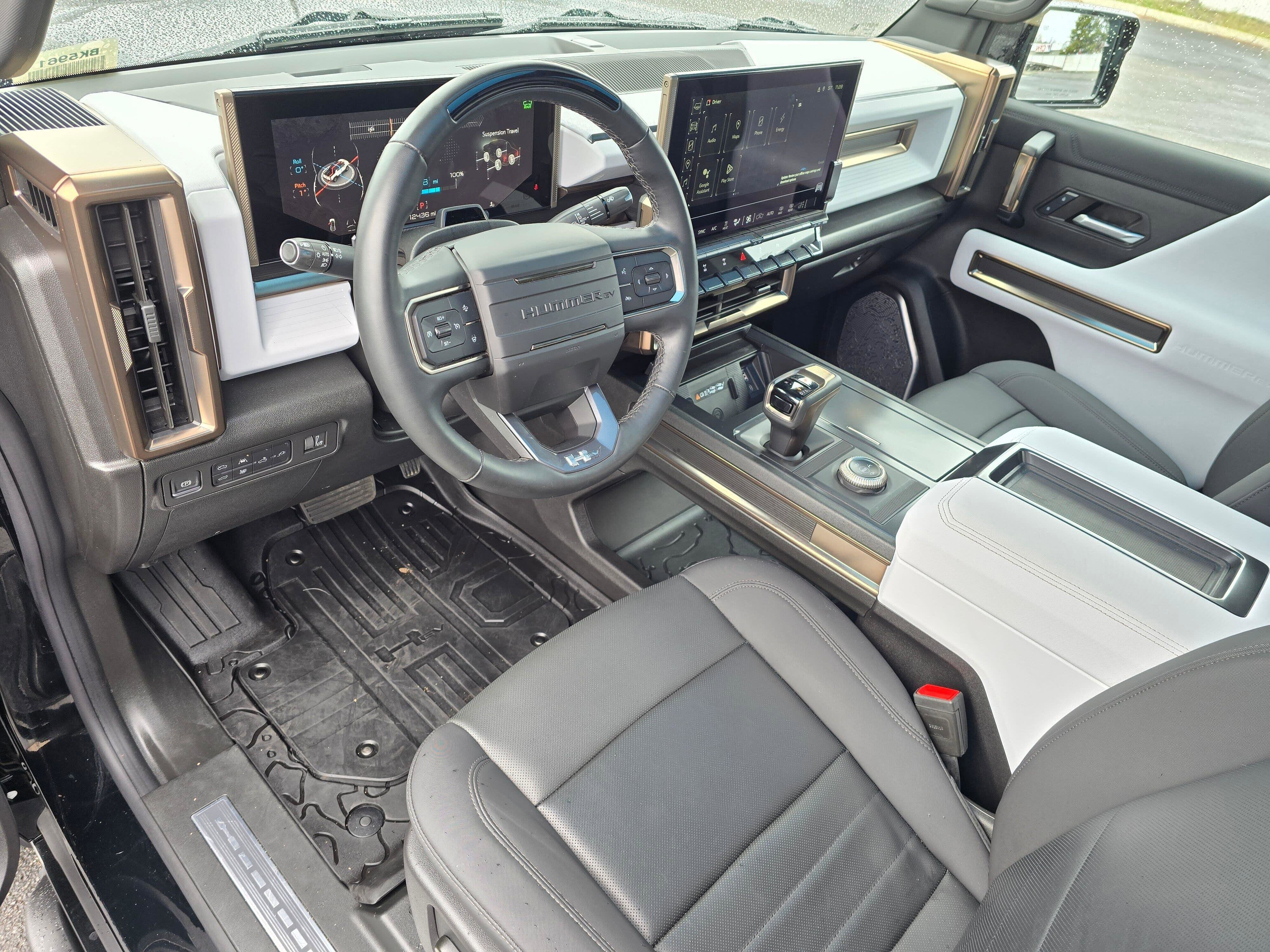 Used 2024 GMC HUMMER EV 2X with VIN 1GT10BDD2RU110440 for sale in Richland, WA