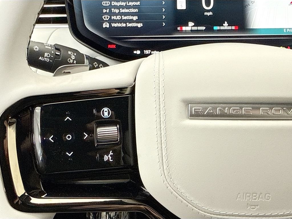 New 2026 Borasco Grey Land Rover Dynamic SE image 11