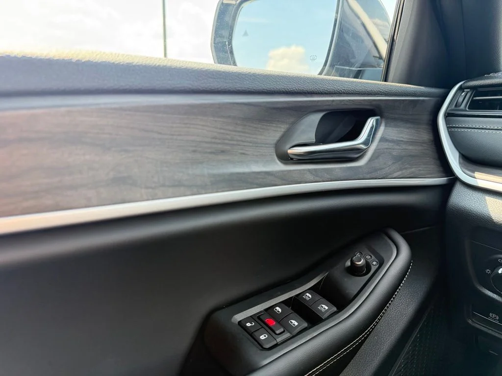 Used 2026 Black Jeep Altitude image 12
