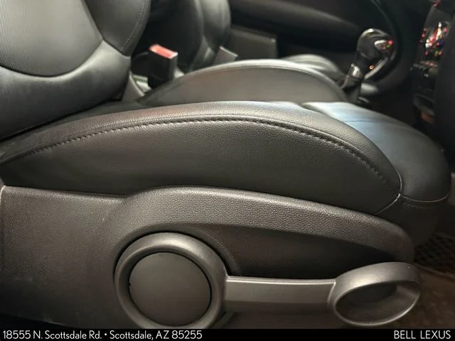 Used 2016 White MINI Base image 26