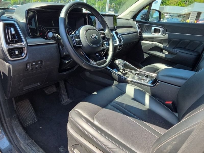 Used 2021 Gray Kia SX image 9