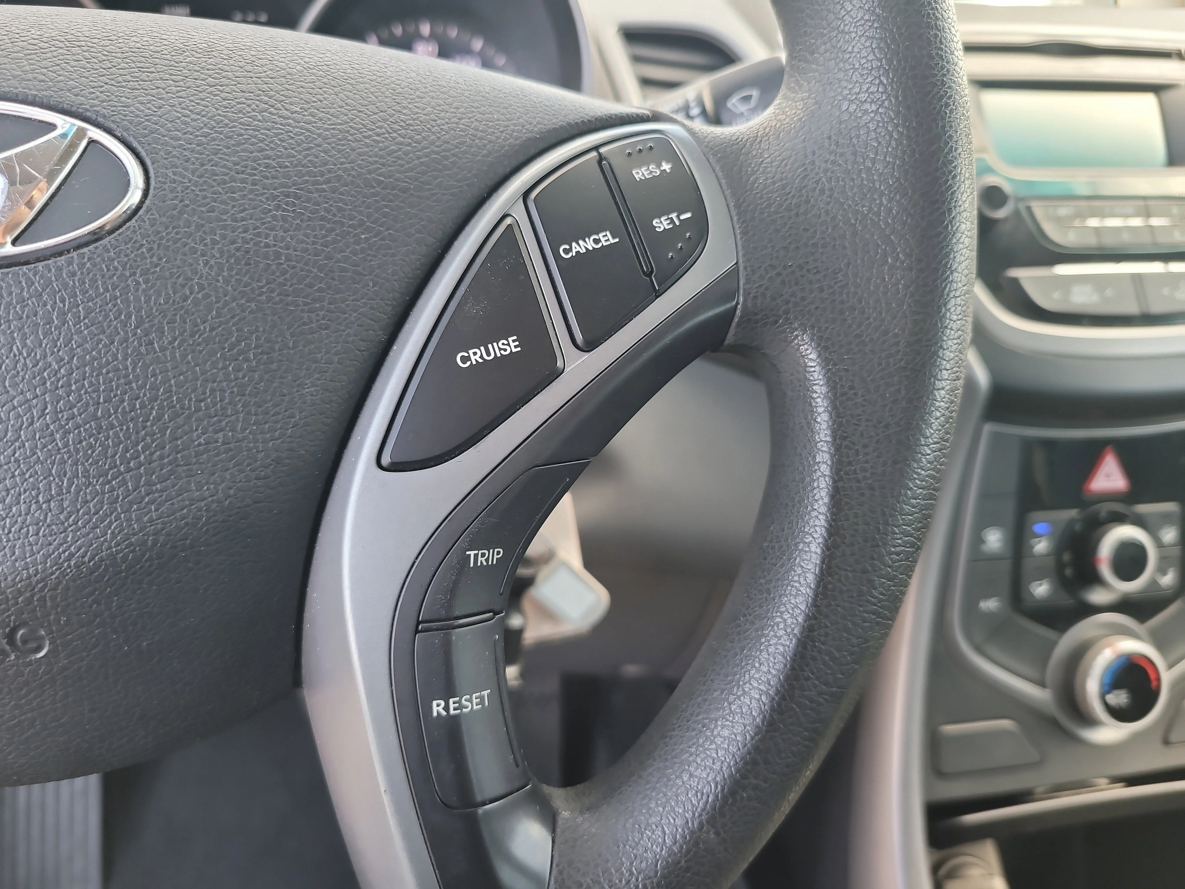 Used 2016 Shale Gray Metallic Hyundai SE image 26