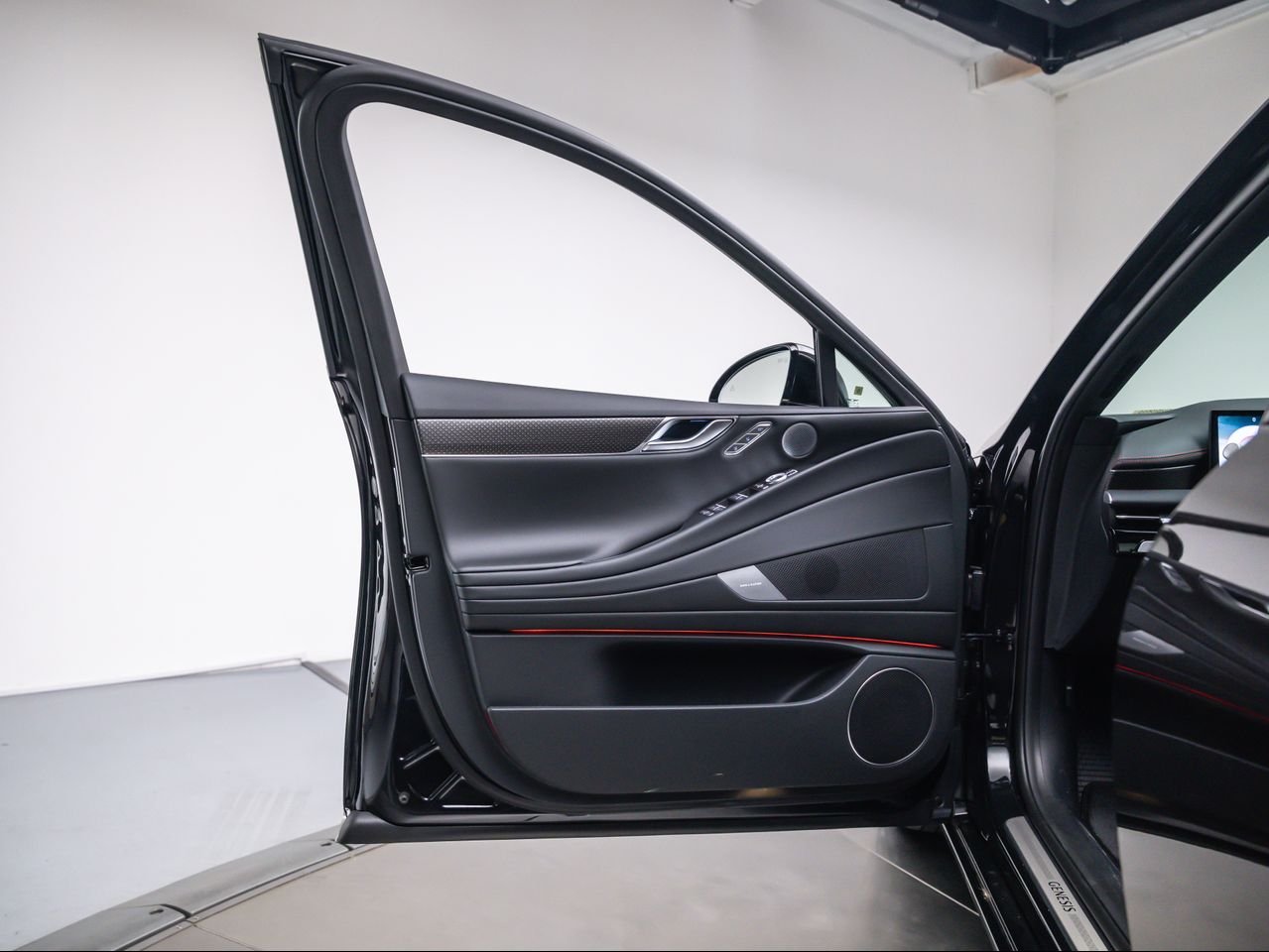 New 2026 Vik Black Genesis 3.5T SPORT PRESTIGE image 32