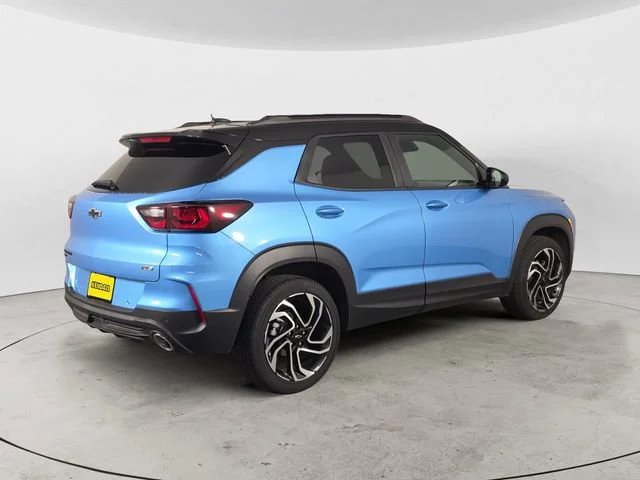 Used 2026 Marina Blue Metallic Chevrolet RS image 5