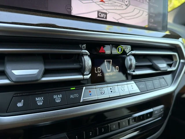 Used 2023 Gray BMW xDrive30i image 19