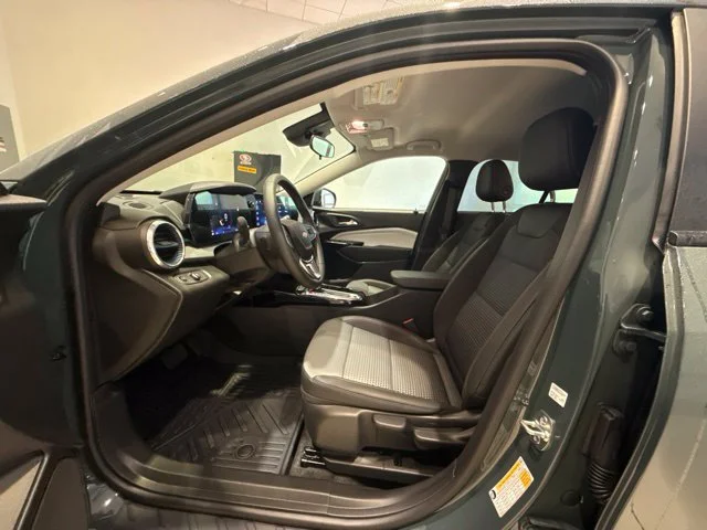 Used 2026 Cypress Gray Chevrolet LT image 10