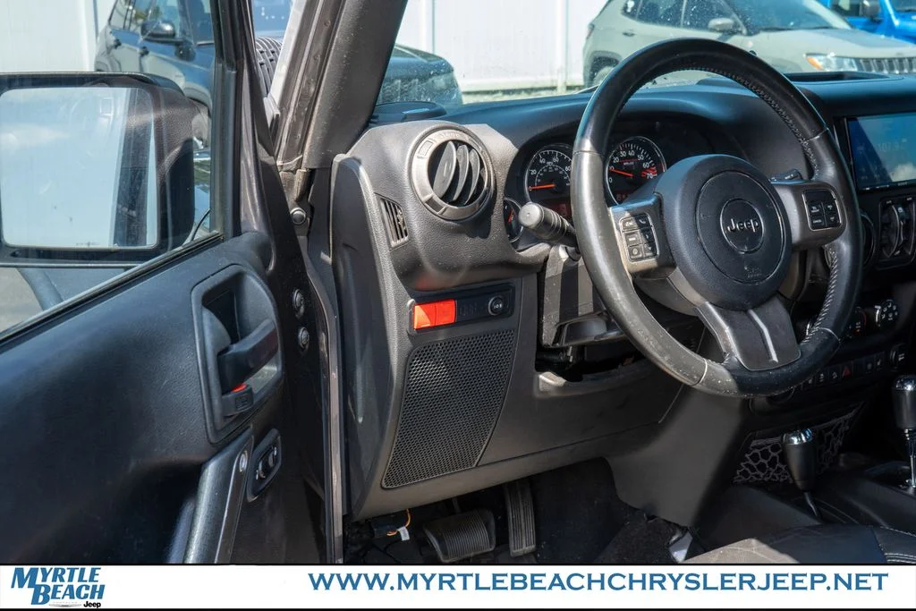 Used 2017 Granite Crystal Metallic Clearcoat Jeep Unlimited Rubicon image 16