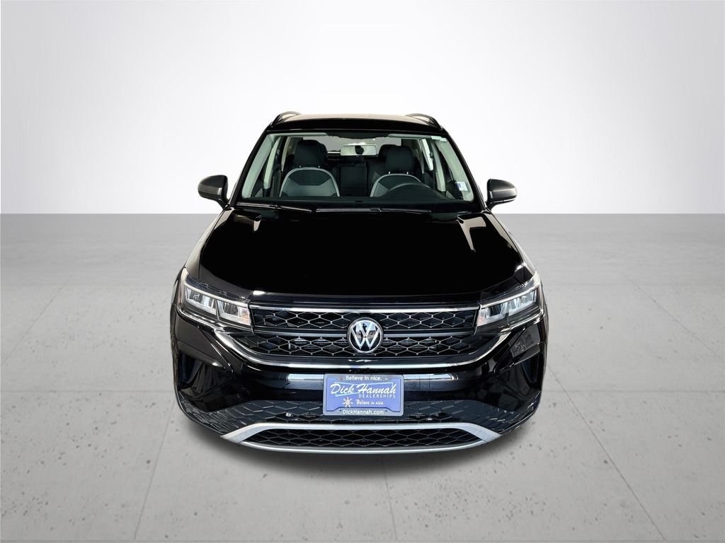 Certified Used 2022 Deep Black Pearl Volkswagen 1.5T S image 4