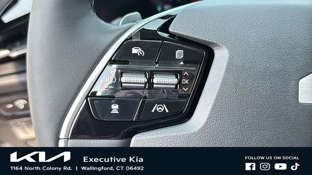 New 2026 White Kia Wind image 13