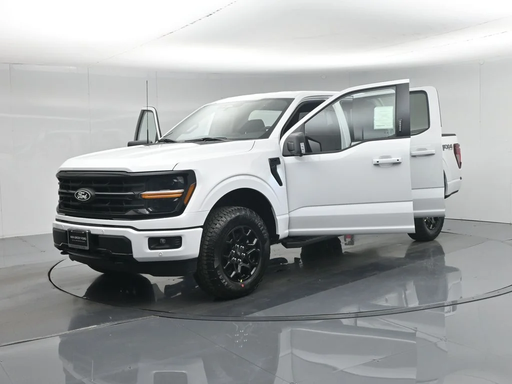 New 2026 Oxford White Ford XLT image 32