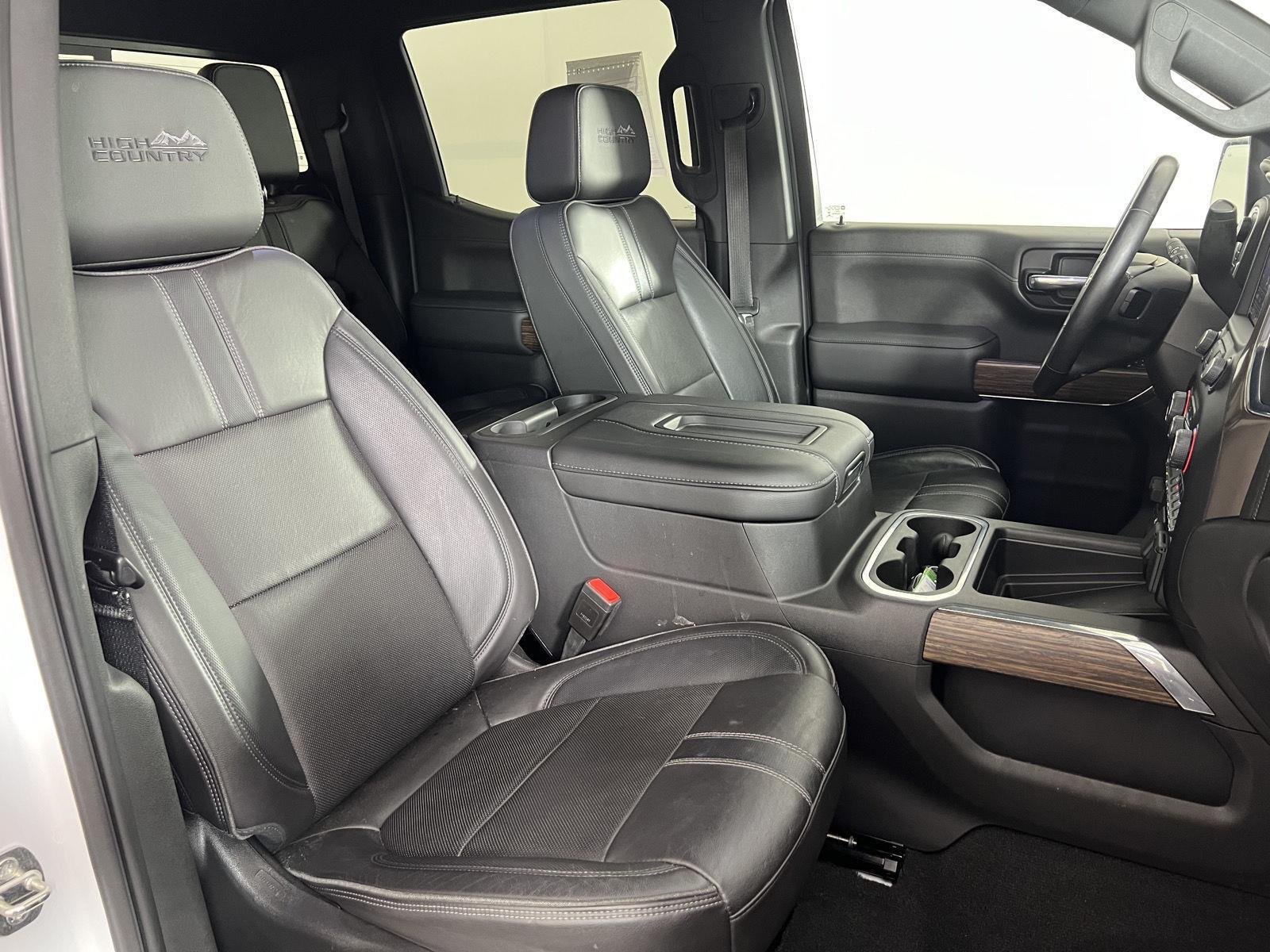 Used 2021 Pearl Chevrolet High Country image 22