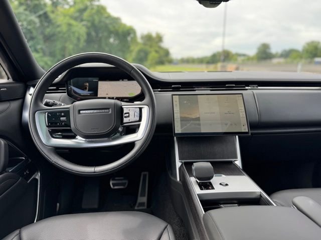 2025 Land Rover Range Rover SE - Photo 13