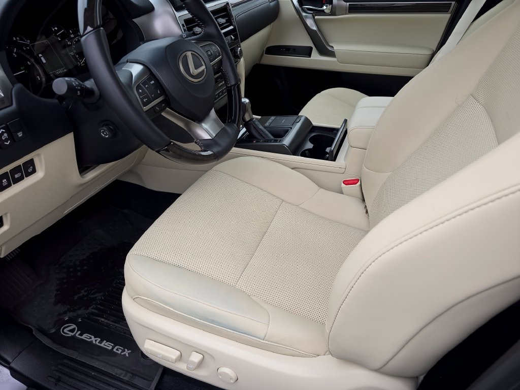 Used 2023 Gray Lexus 460 image 18