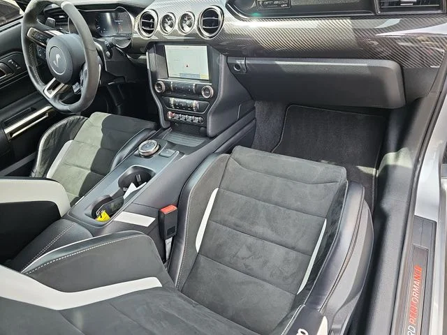 Used 2020 Silver Ford Shelby GT500 image 29