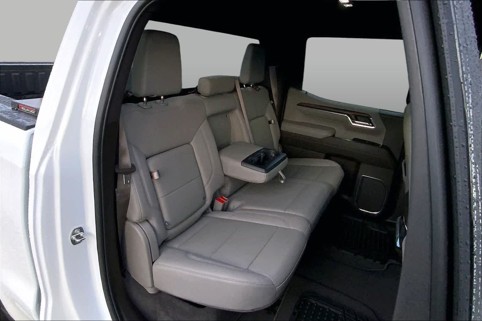 Used 2023 Summit White GMC SLT image 19