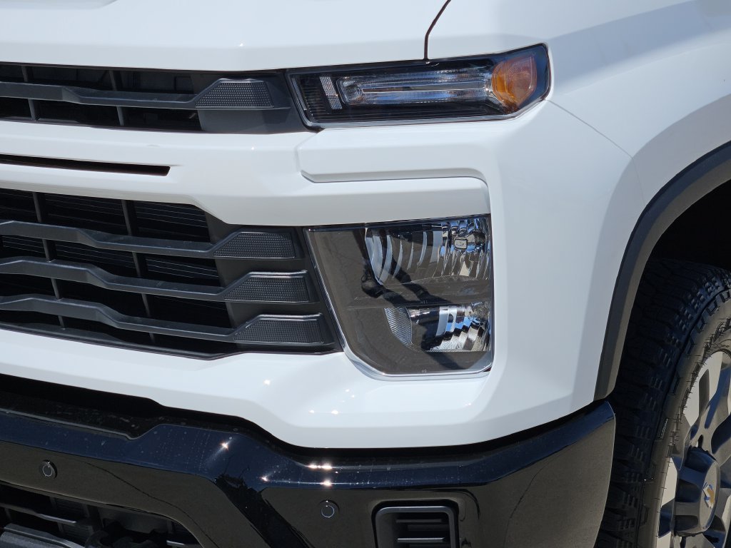 2026 Chevrolet Silverado 2500 HD Custom - Photo 11