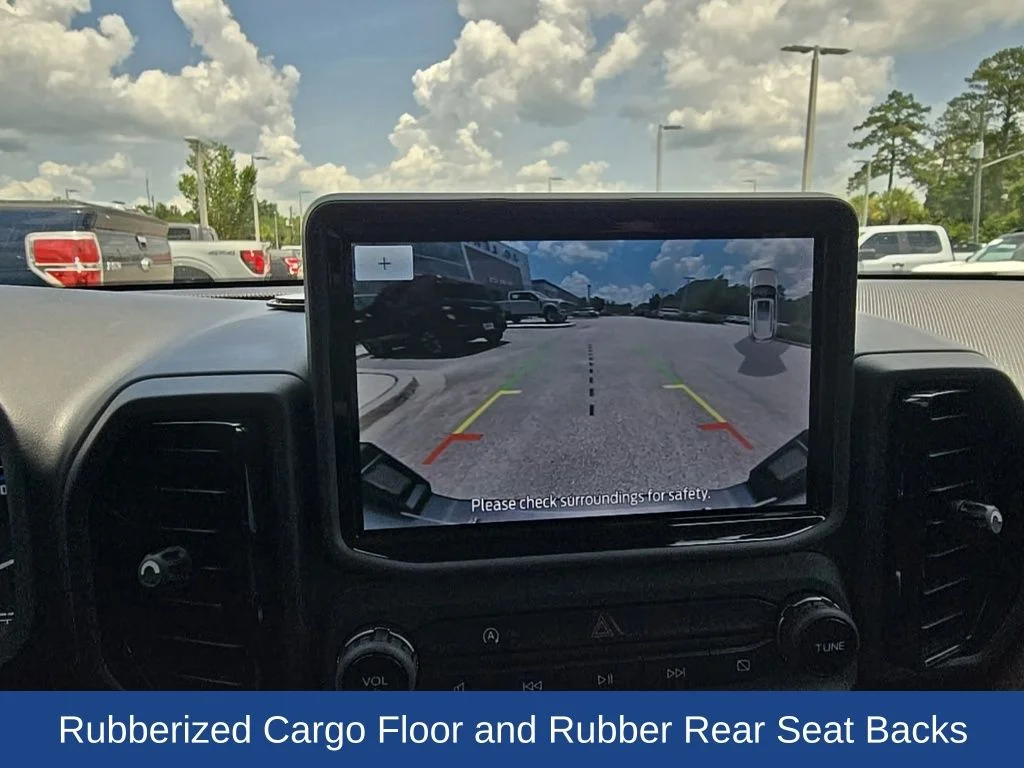 Used 2022 Cactus Green / Gray Ford Outer Banks image 14