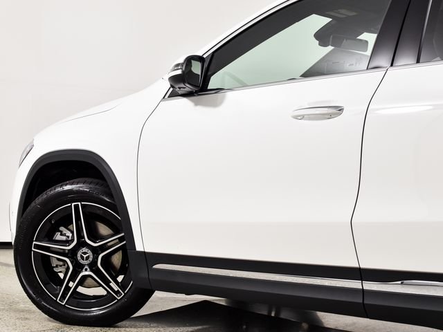 New 2026 Polar White Mercedes-Benz GLA 250 image 16