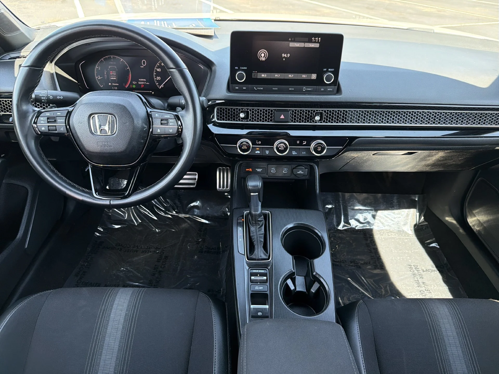 Certified Used 2025 Platinum White Pearl Honda Sport image 2