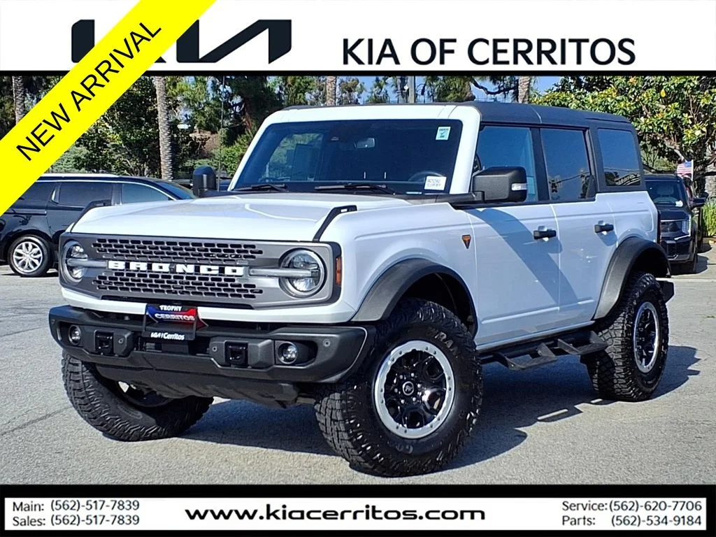 2023 Ford Bronco Badlands 4x4's photo