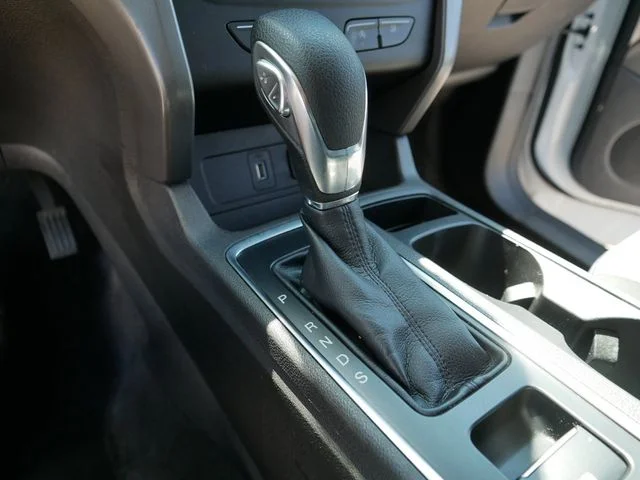 Used 2018 White Ford SE image 32