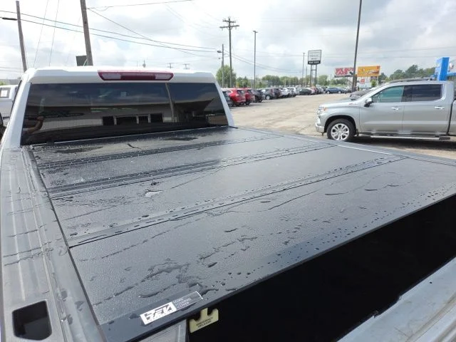 Used 2022 White GMC Elevation image 13