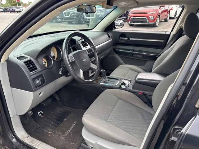 Used 2010 Black Dodge SXT image 22