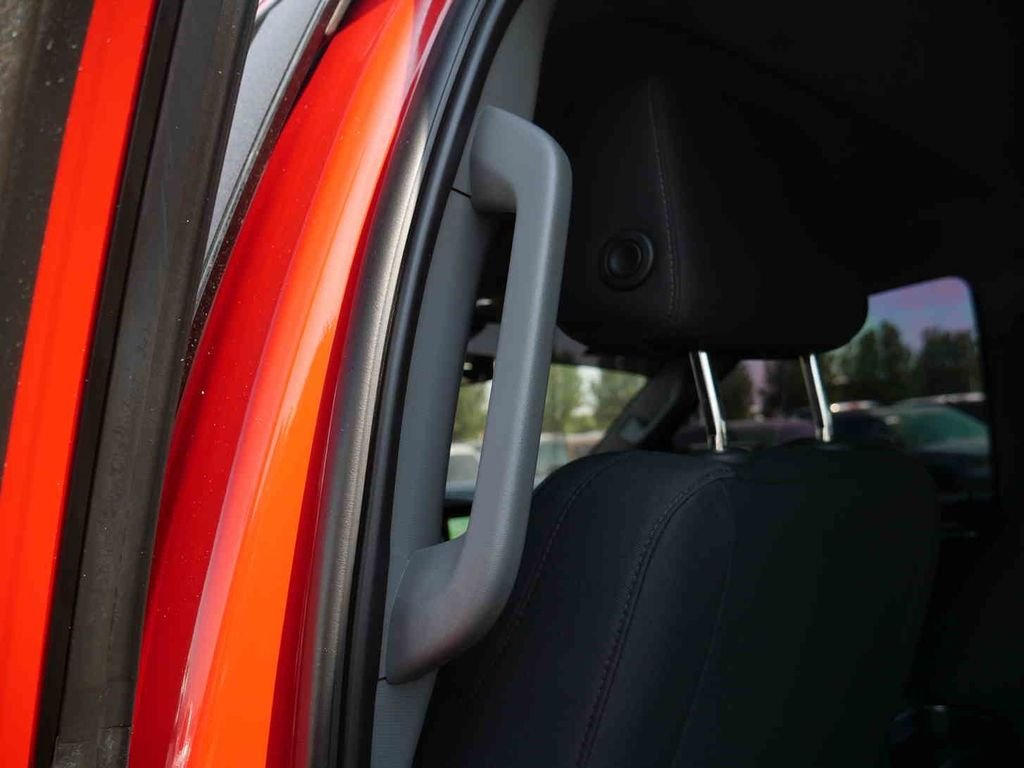 Used 2025 Red GMC Elevation image 18