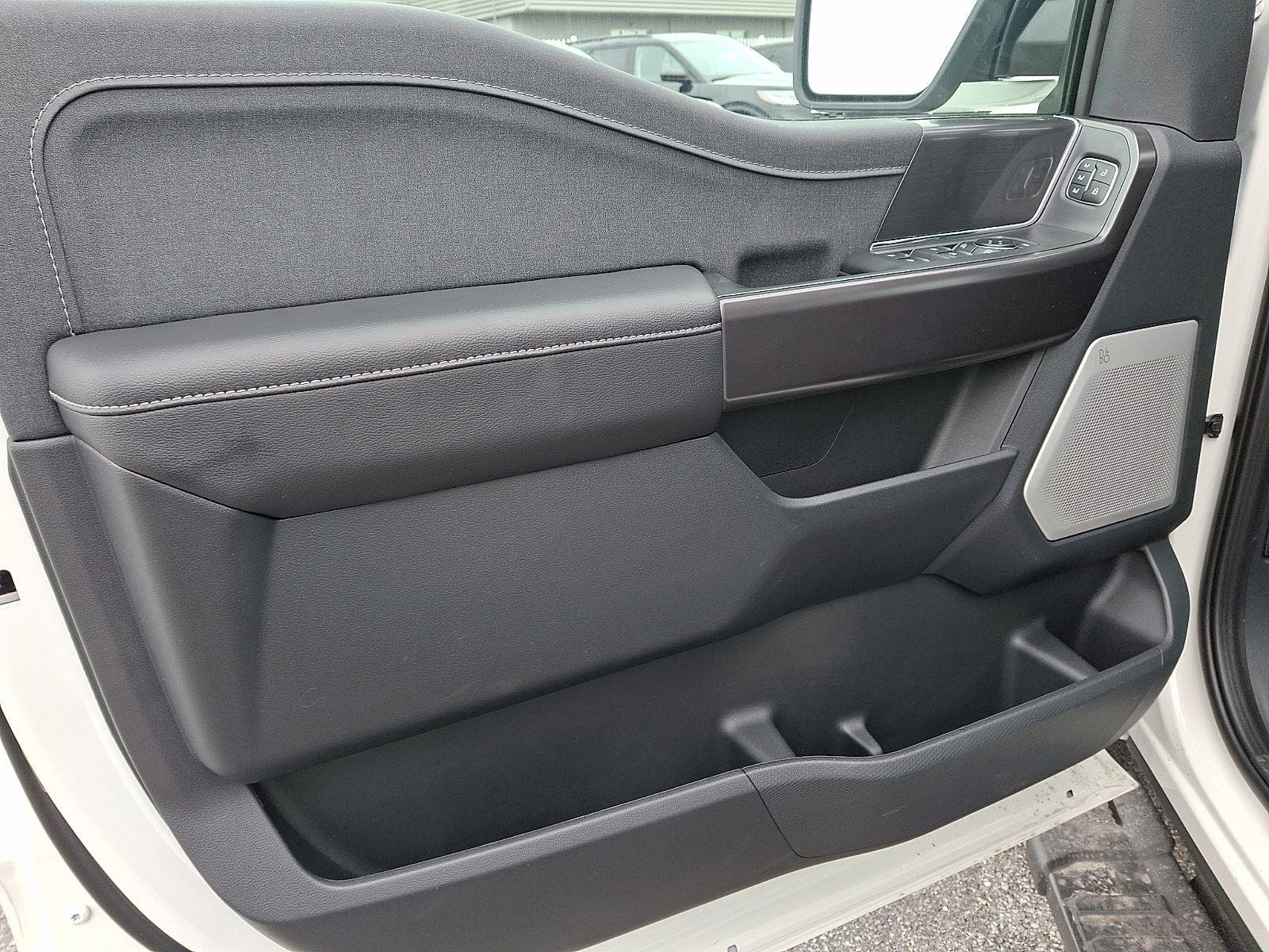 New 2026 Star White Metallic Tri-Coat Ford Lariat® image 9