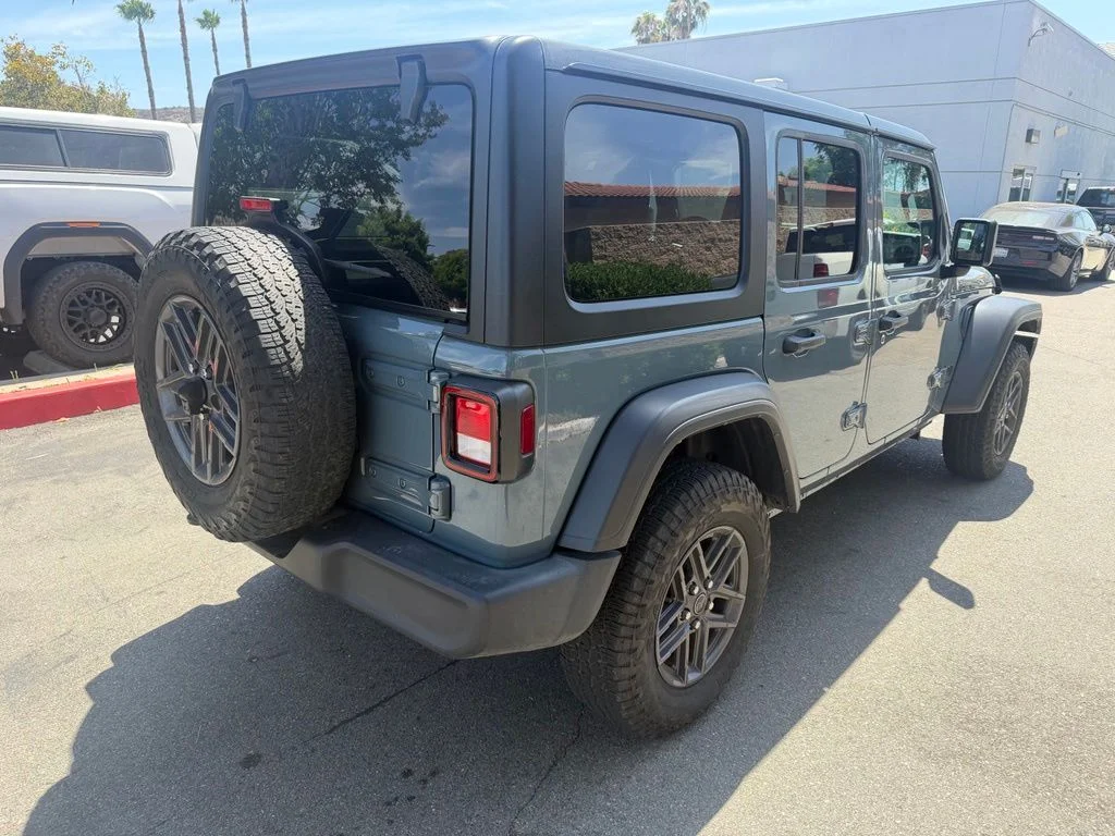 Used 2024 Gray Jeep Sport S image 13