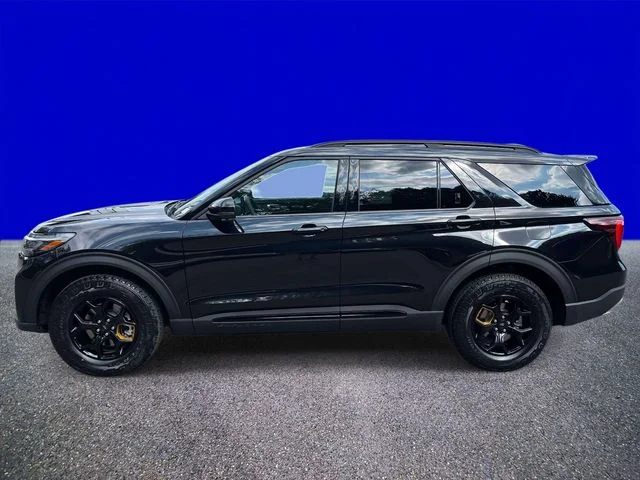 New 2026 Agate Black Metallic Ford Tremor® image 6