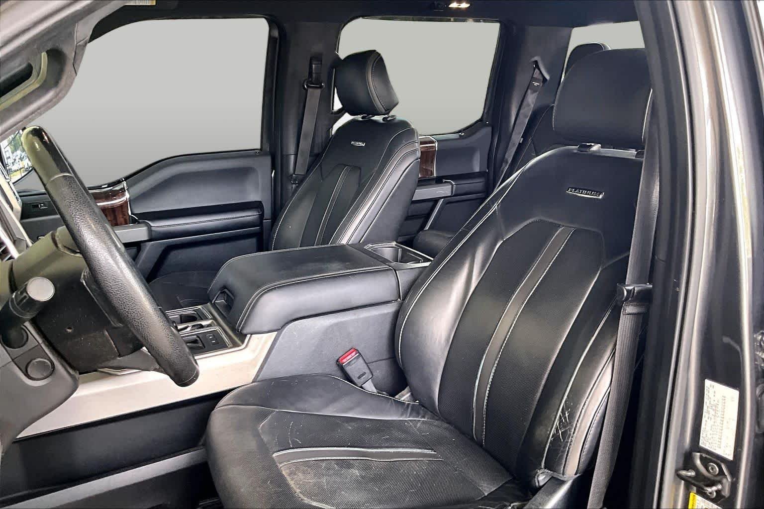 Used 2015 Magnetic Metallic Ford Platinum image 7