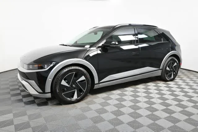 New 2026 Abyss Black Hyundai Limited image 2