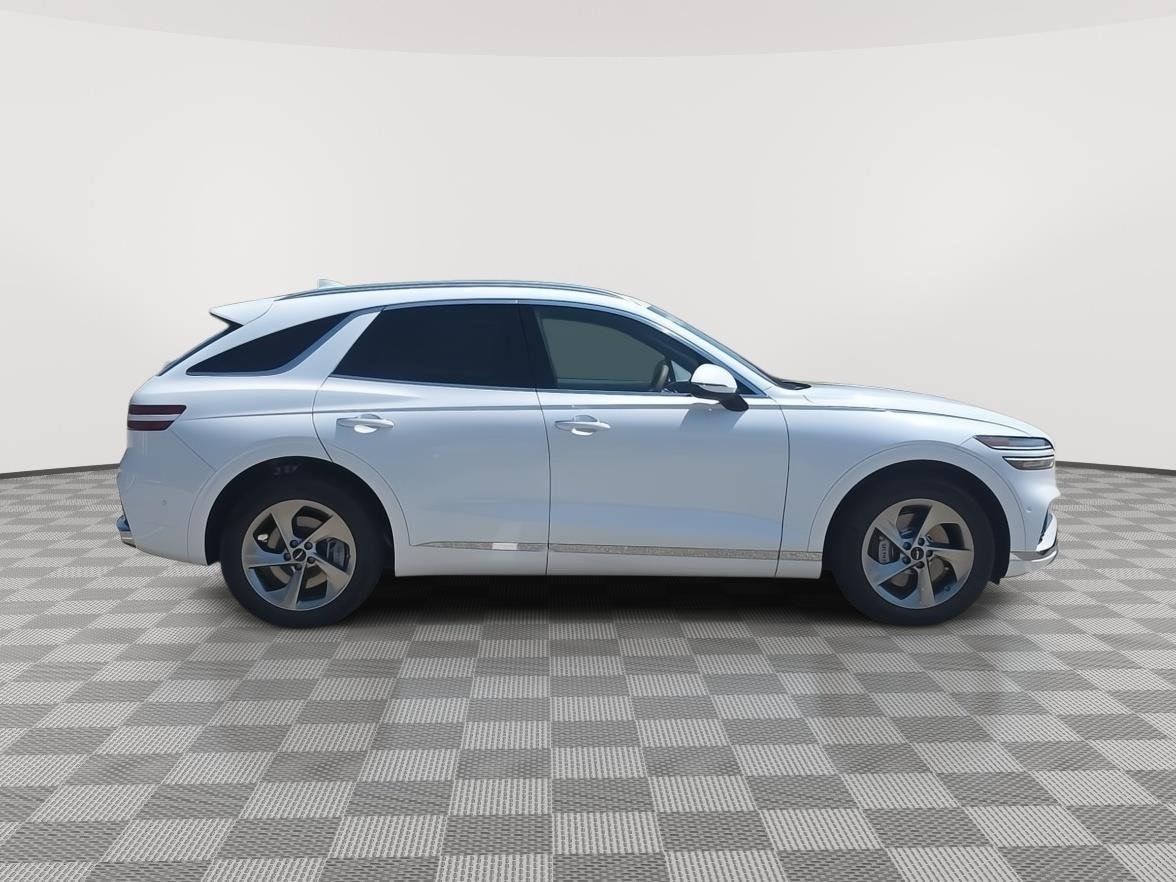 New 2026 Uyuni White Genesis 2.5T Advanced image 4