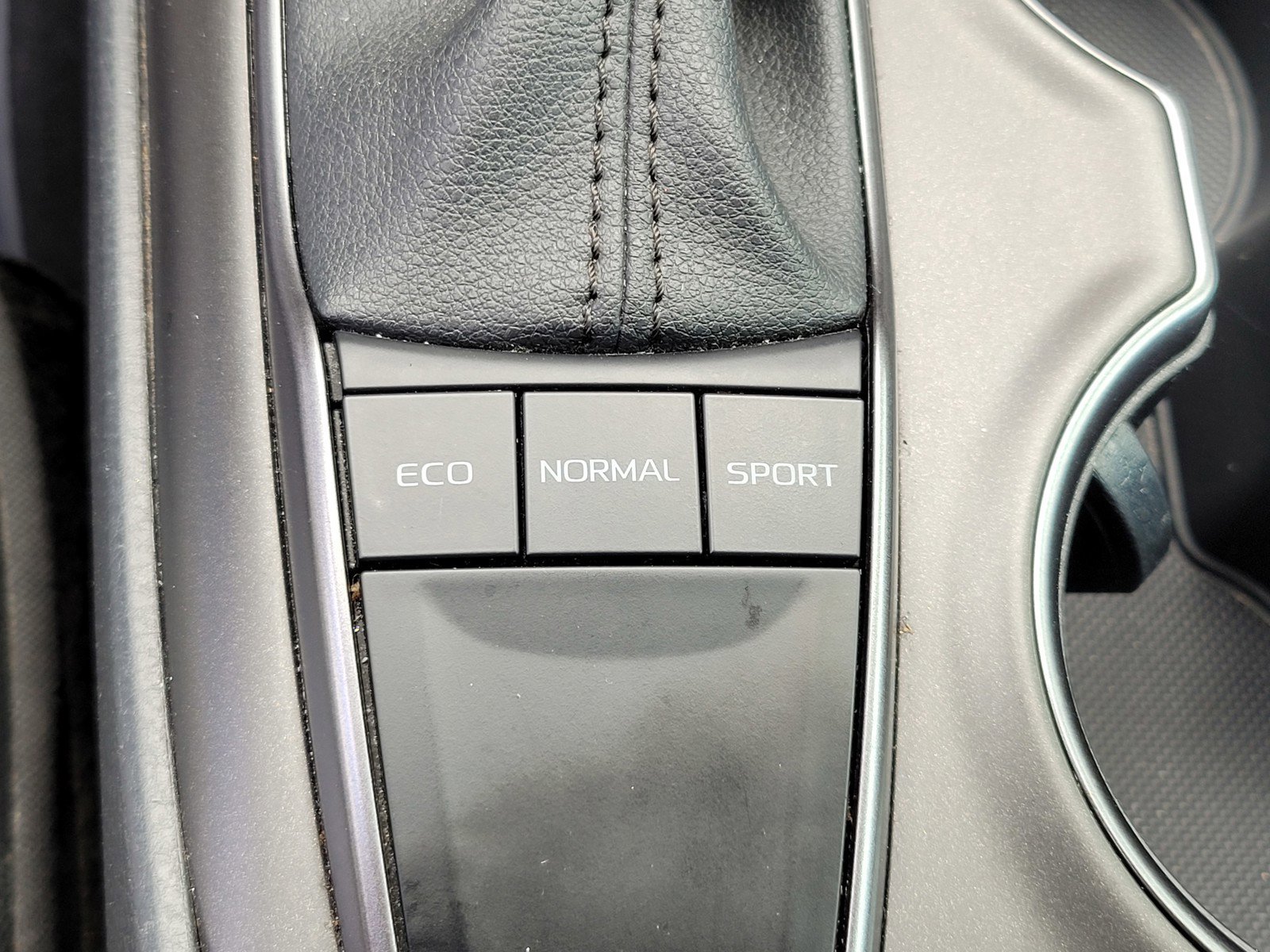 Used 2023 WHITE/BLK Toyota  image 20
