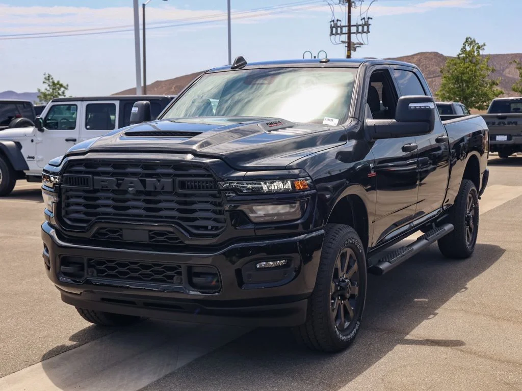 New 2026 Diamond Black Crystal Pearlcoat RAM  image 8