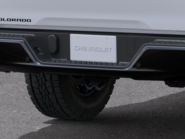 New 2026 Summit White Chevrolet WT image 14