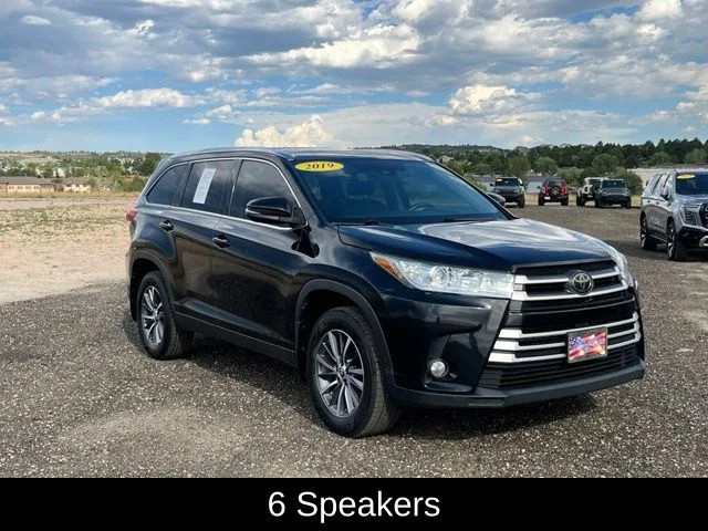 Used 2019 Black Toyota XLE image 8