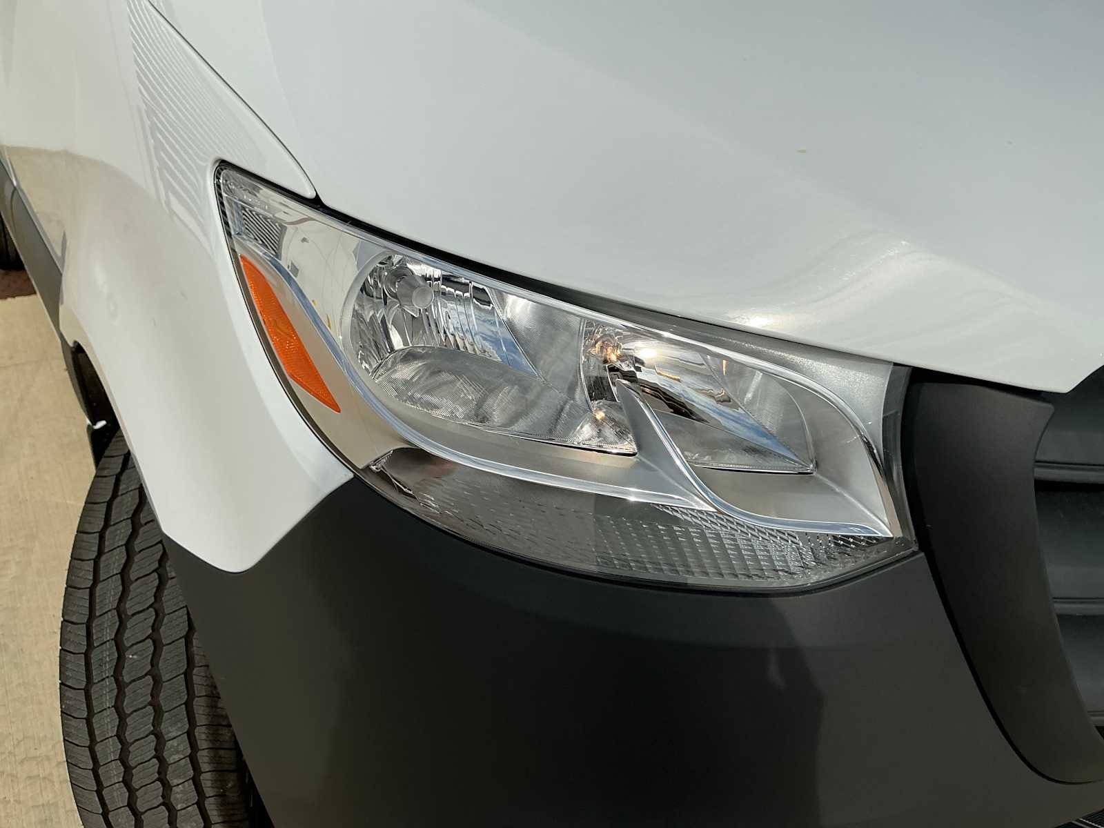 New 2026 Arctic White Mercedes-Benz  image 4