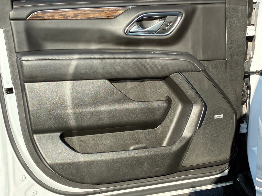 Used 2022 White Chevrolet Premier image 19
