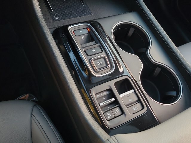 2025 Honda Pilot Touring - Photo 31