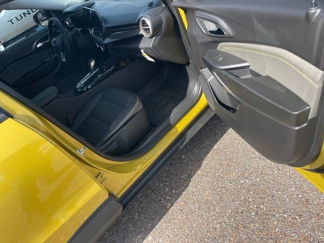 Used 2025 Yellow Chevrolet ACTIV image 20
