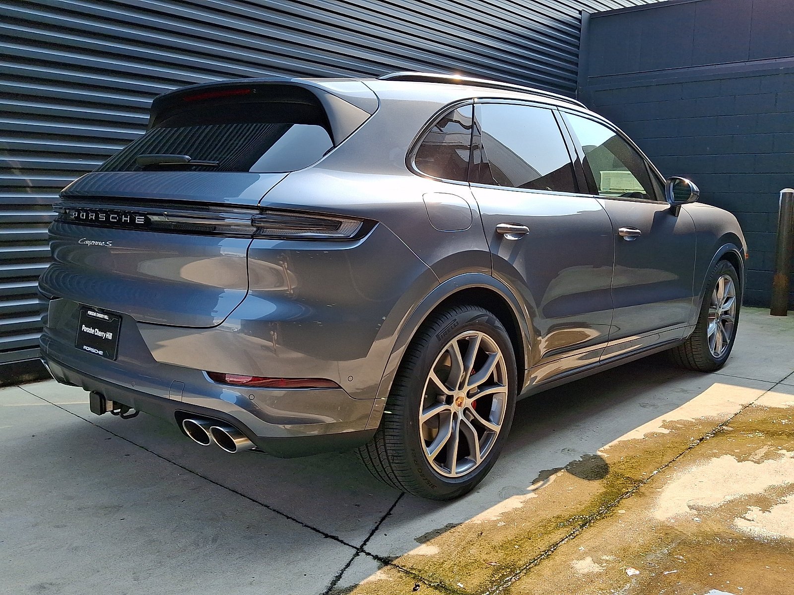 New 2026 Vanadium Grey Metallic Porsche S image 9