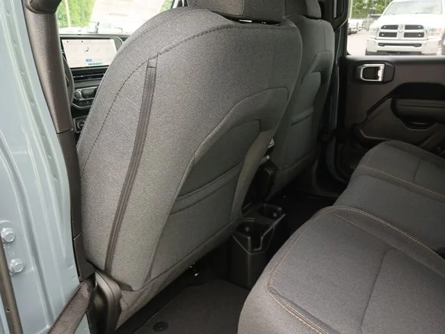 New 2026 Anvil Clearcoat Jeep Sport S image 14