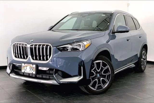 Used 2026 Storm Bay Metallic BMW xDrive28i image 1