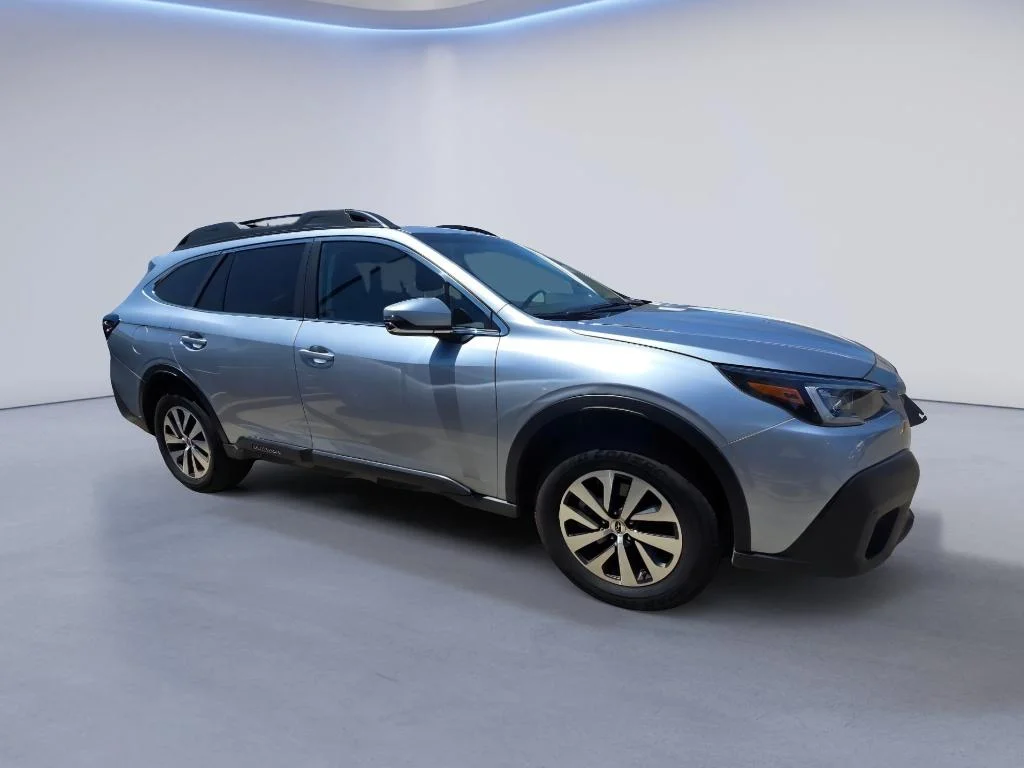Used 2022 Ice Silver Metallic Subaru Premium image 6