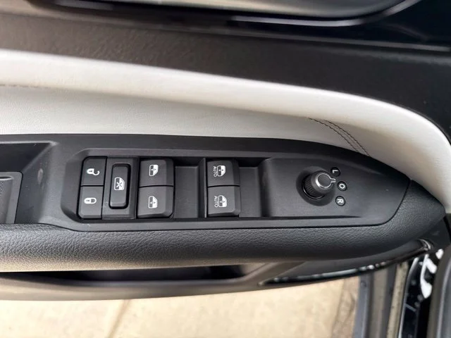 New 2027 Black Jeep Limited image 12
