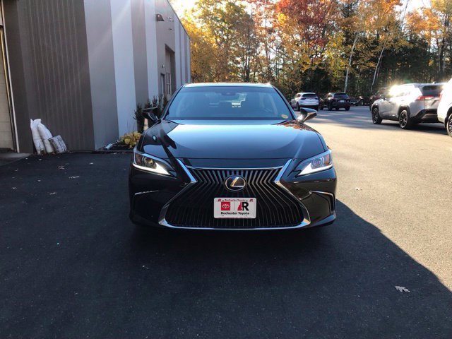 2019 Lexus ES Hybrid
