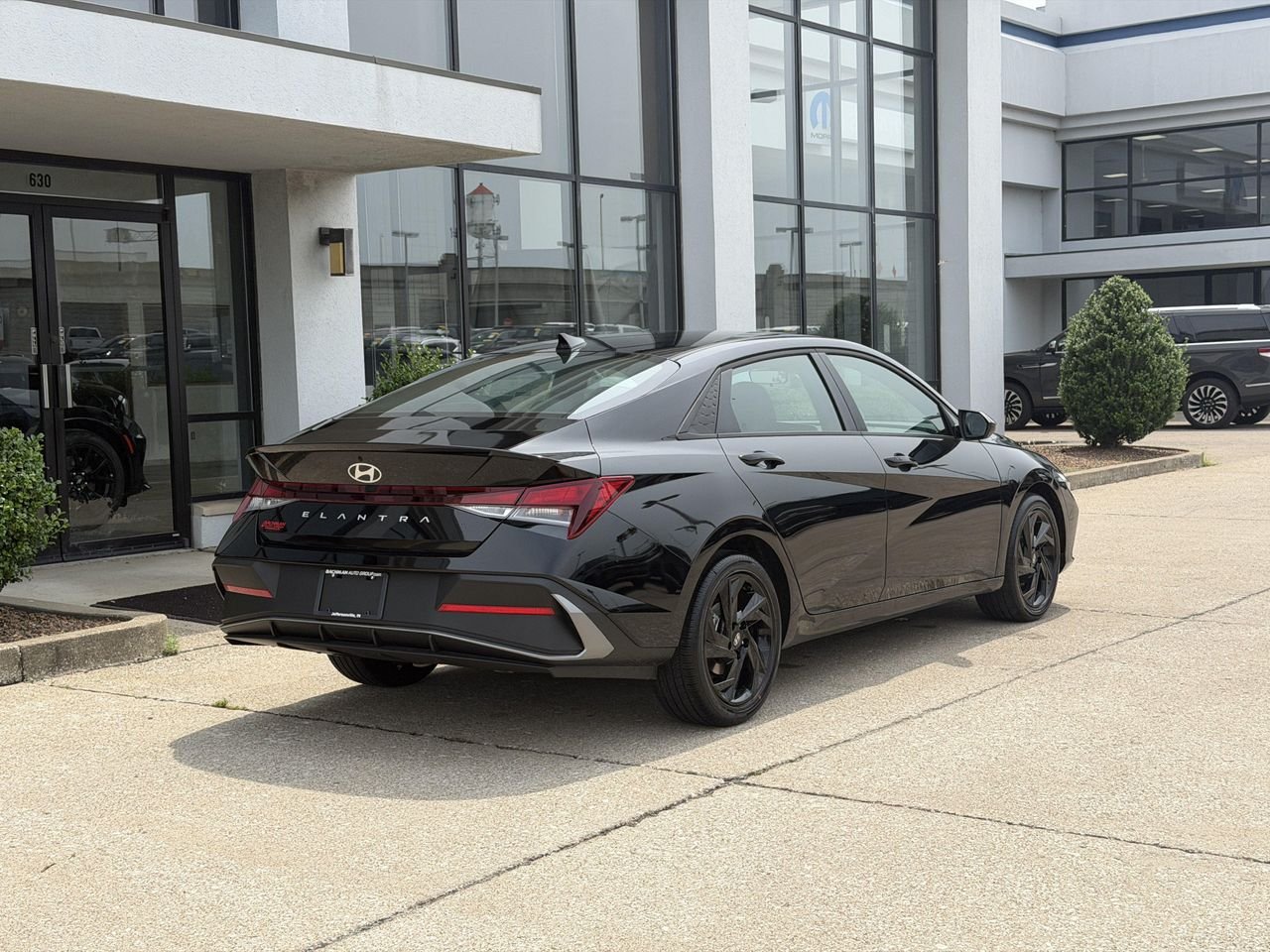 New 2026 Abyss Black Hyundai SEL Sport Plus image 4