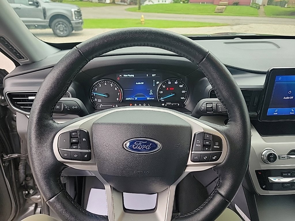 Used 2024 Gray Ford XLT image 26